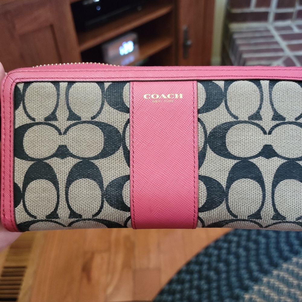Coach wallet